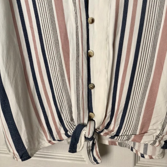 Style Envy Shirt - Picture 2 of 3